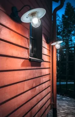 Airam Arvika IP44 Vägglampa