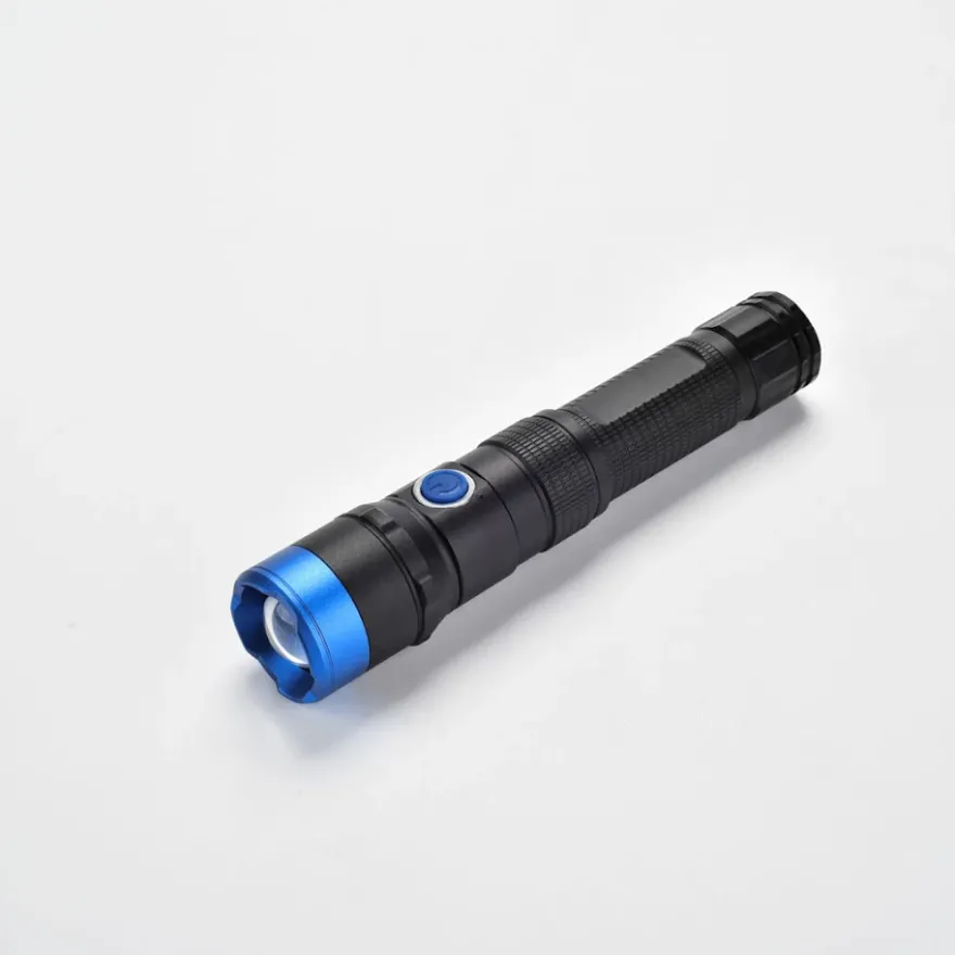 Airam MAX LED Ficklampa USB med zoom