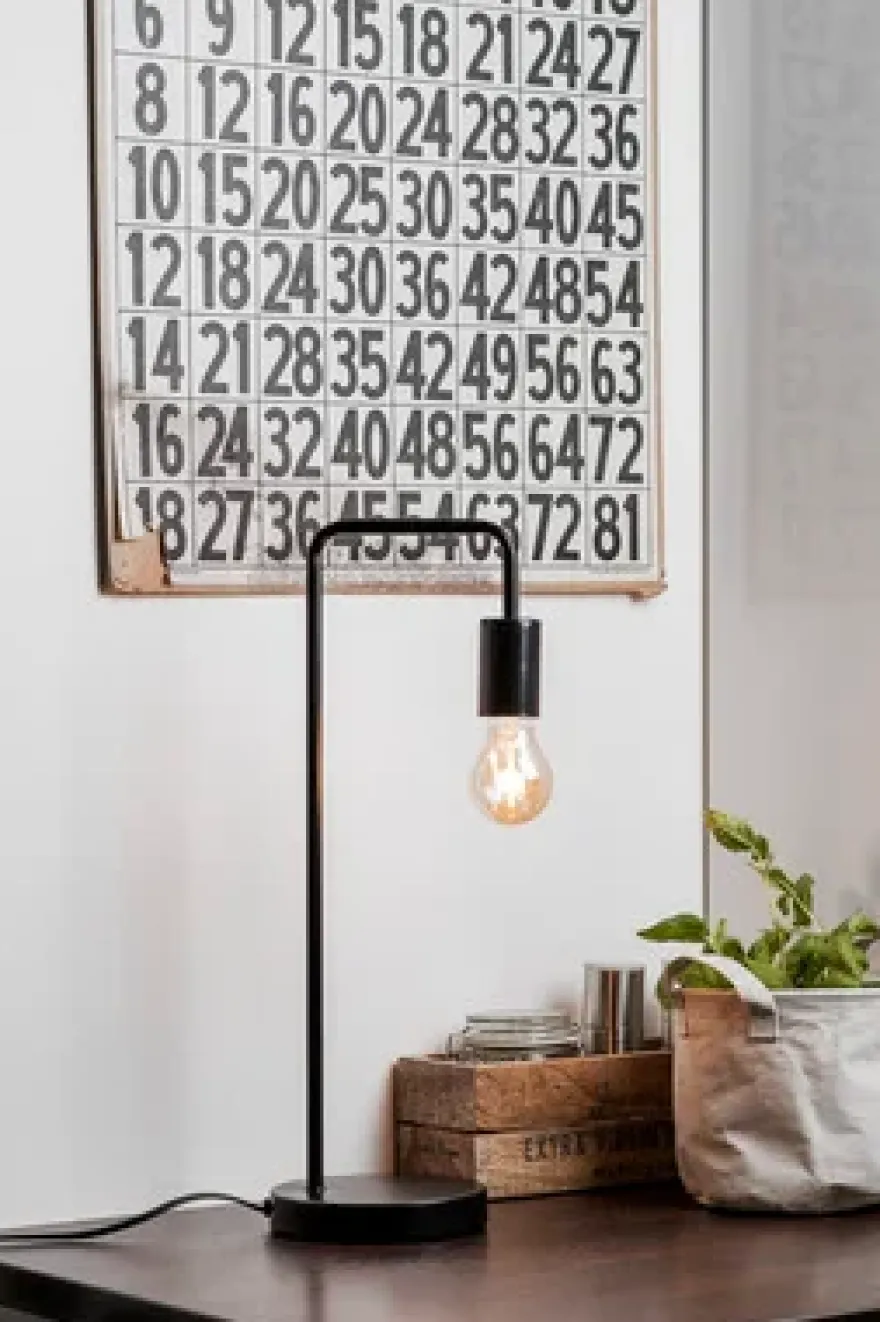 Airam Nita Bordslampa