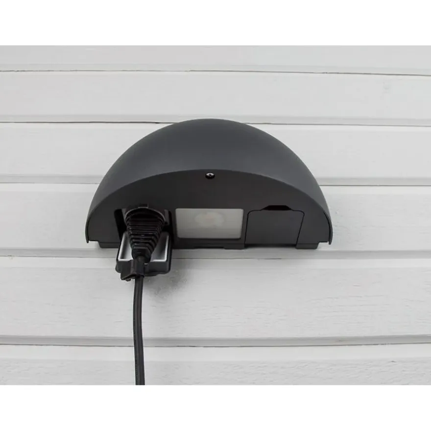 Hide-a-lite Arc Vägglampa med uttag