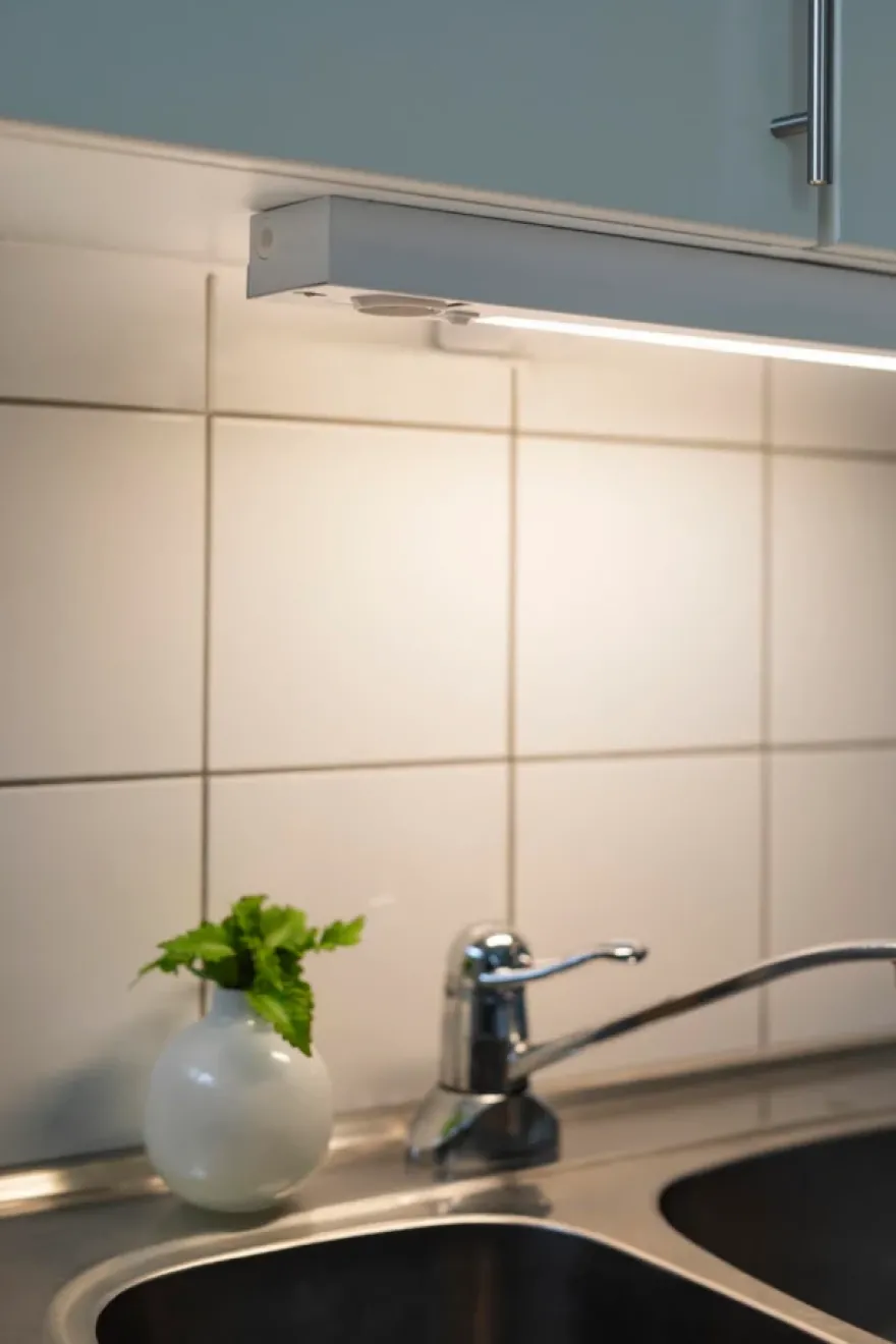 Hide-a-lite Kitchen Line Underskåpsarmatur