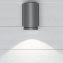 Hide-a-lite Milo I