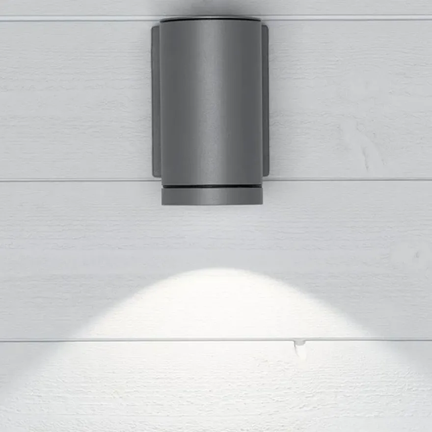 Hide-a-lite Milo I
