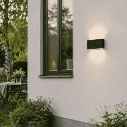 Namron Ada Vägglampa 2x3,3W