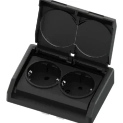 Namron Edge 2-vägsuttag med lock INF IP44