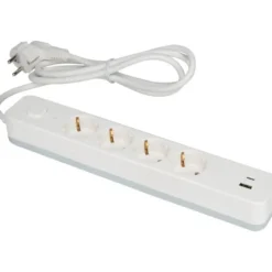 Namron Grenuttag 4-vägs + 1xUSB-A 1xUSB-C 1,5m